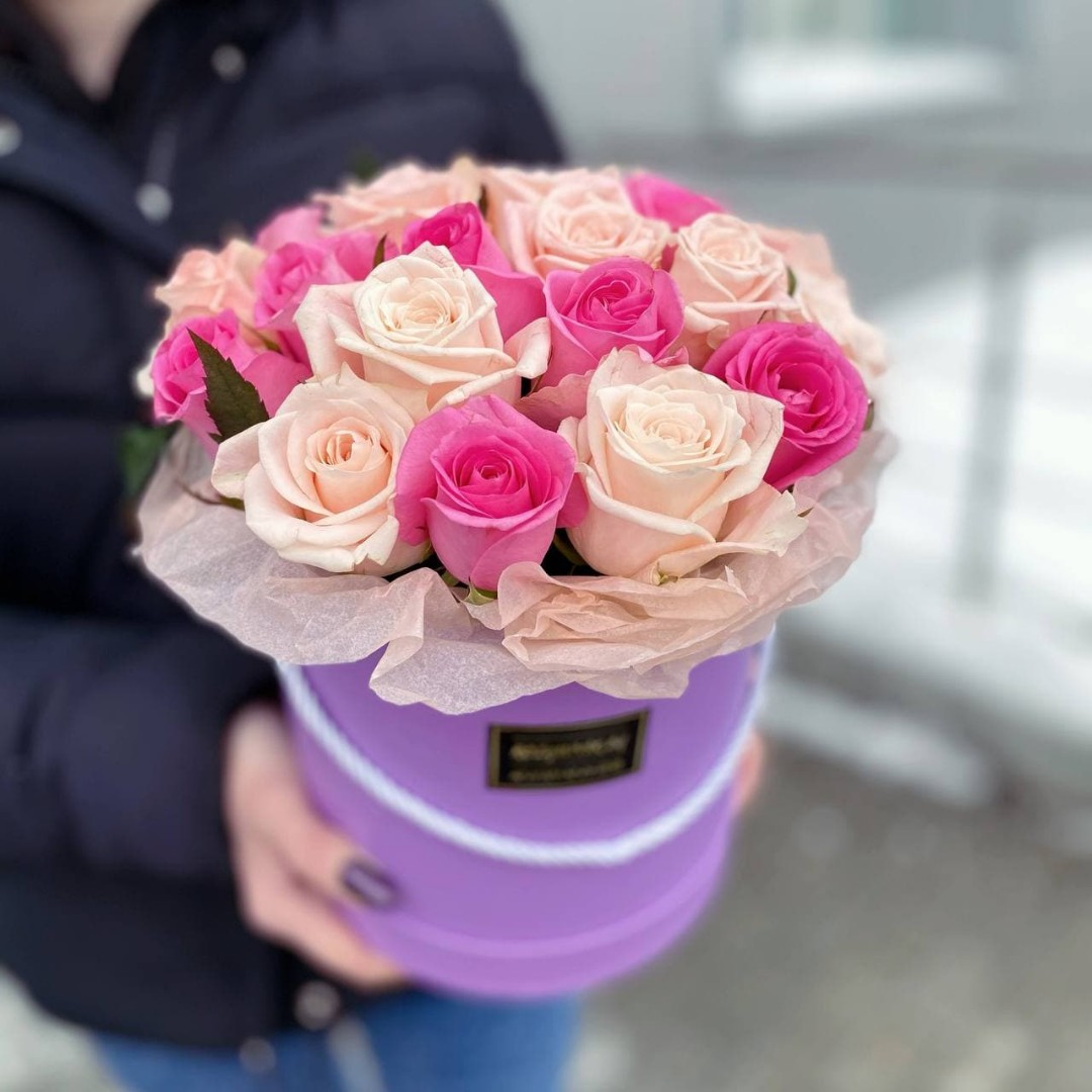Цветы в коробке 25
