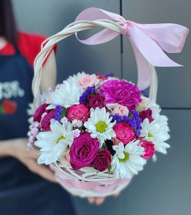 Цветы в корзине 27
