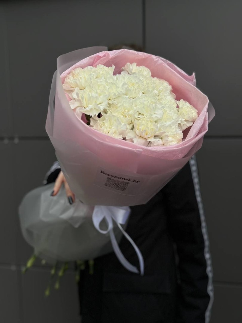 Букет цветов 100