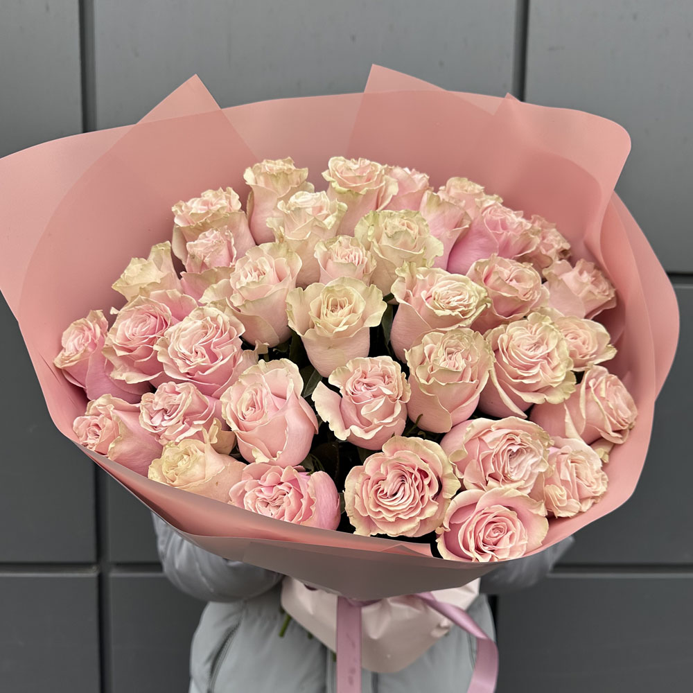 Букет 31 роза Пинк Мондиаль (Pink Mondial)
