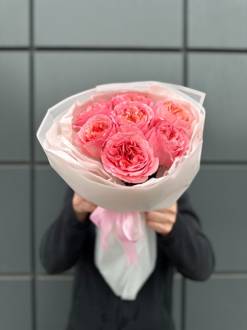 7 роз Пинк Экспрешн (Pink Expression)
